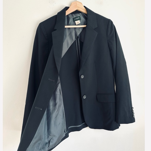 J. Crew • The Boyfriend Wool Blazer in Blackn - Picture 6 of 7